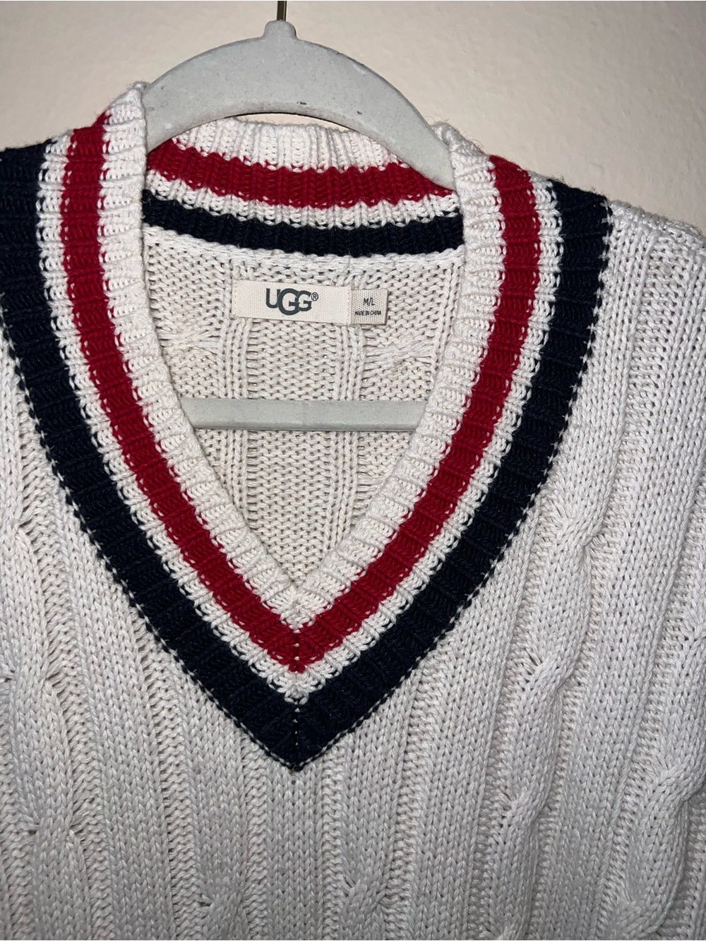 UGG Women’s White Cable Knit V-Neck Sweater with Red & Navy Trim
